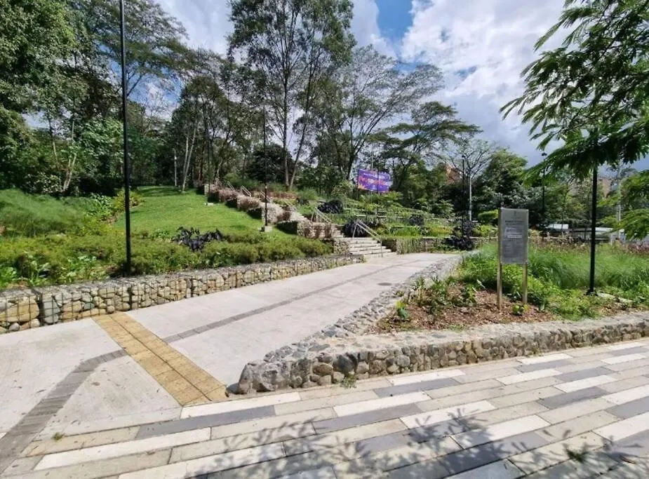 Apartamento Stylish Loft, Balcony, Fast Internet, Parking 210 Medellín 0*,